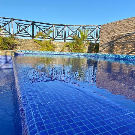 Hotel Suites La Roca Cancún Exteriér fotografie