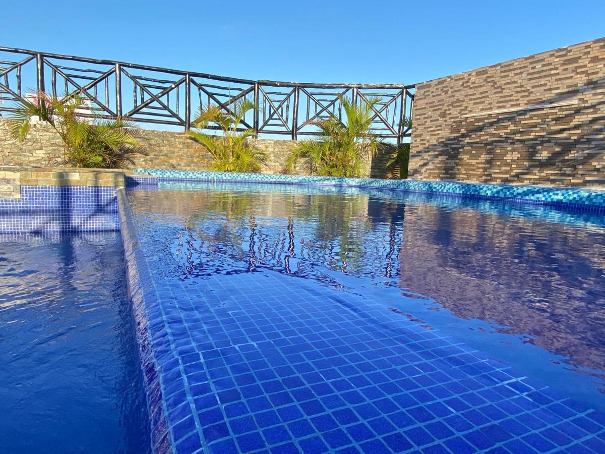 Hotel Suites La Roca Cancún Exteriér fotografie